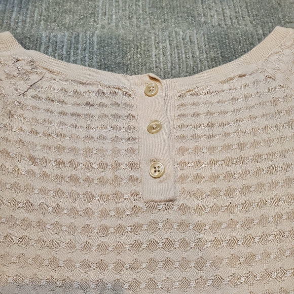 Button-Back Knit Blouse - Picture 2 of 2